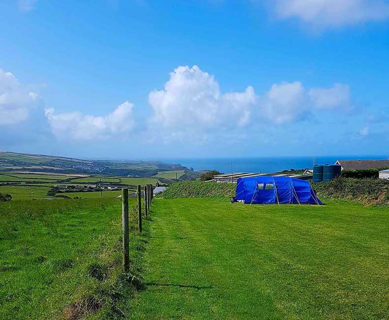 Lower Pennycrocker Camping And Caravanning Site